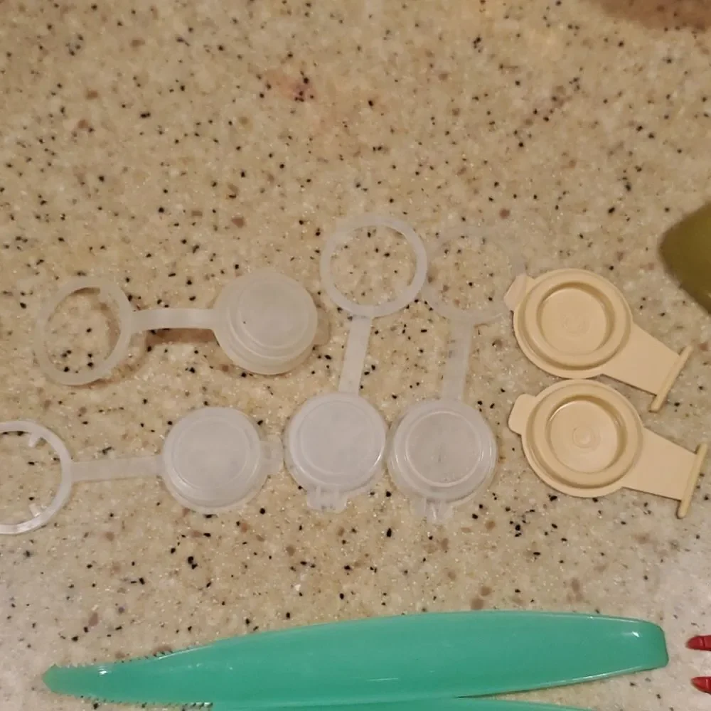 Vtg. Tupperware Kitchen Tool Gadgets Labels 19 pcs